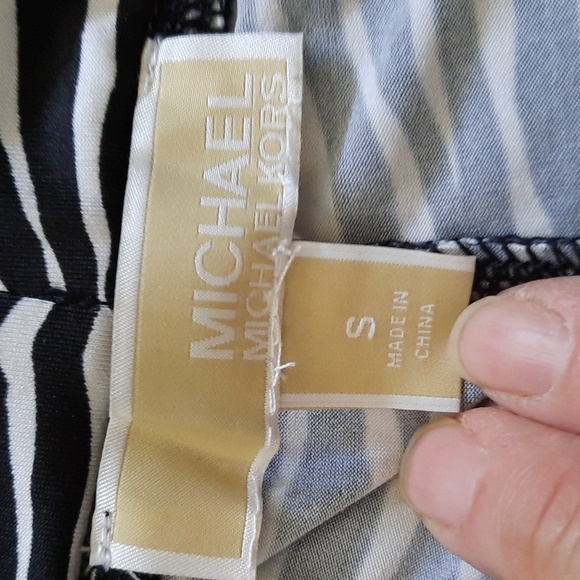 Michael Michael Kors Black & White Zebra Print Yoga Waistband Capri Size Small - Picture 4 of 5